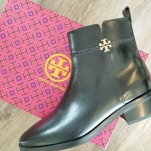 Tory Burch Everly Flat Boot Etruso Calf Perfect Black Leather Logo Zip-up NWT 8